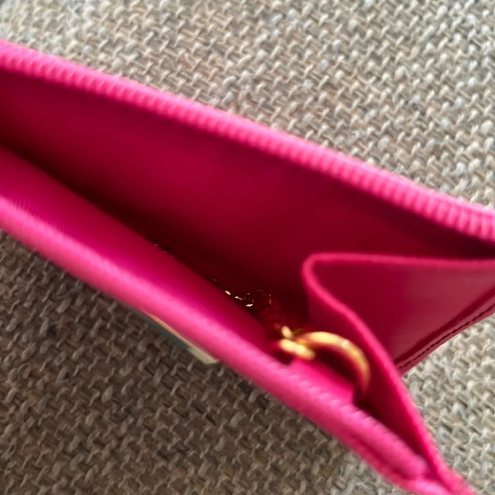 NWT - Victoria's Secret Keychain Coin Pouch & Card Holder in Hot Pink